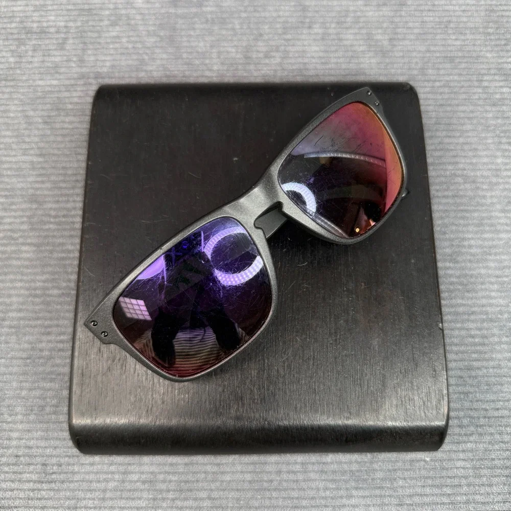 Oakley Black Frame Sunglasses with Purple-Red Mirrored Lenses